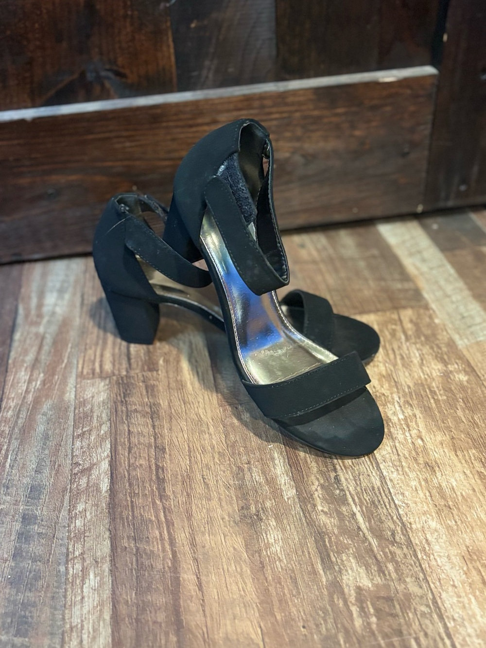 Dress shoes
